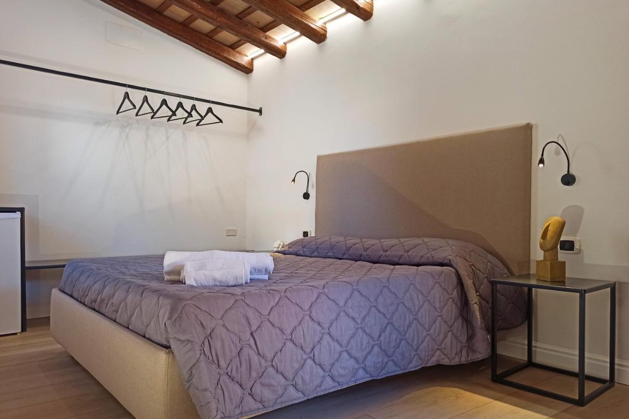 Residence Cortile Merce Trapani Bagian luar foto
