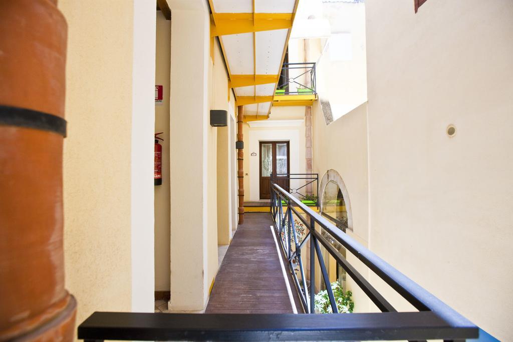 Residence Cortile Merce Trapani Bagian luar foto