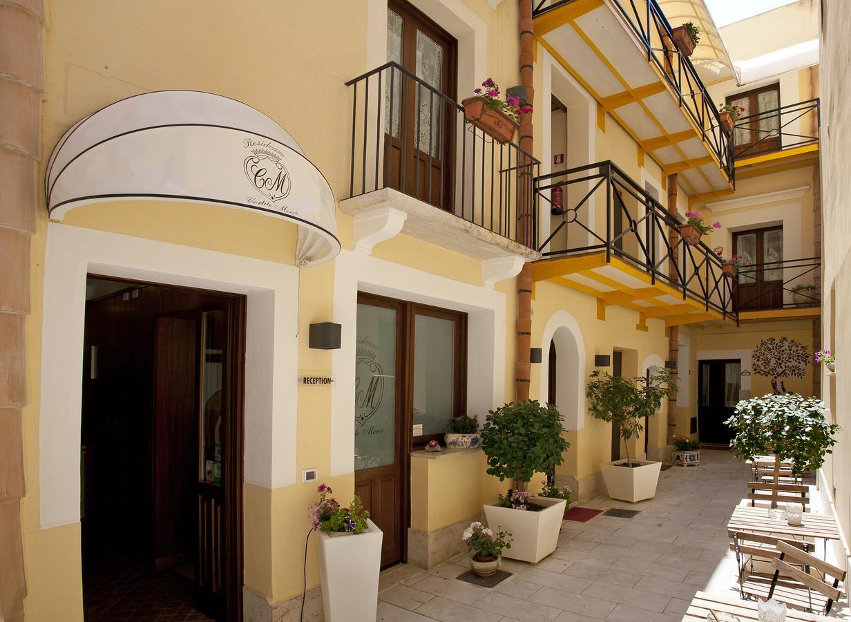 Residence Cortile Merce Trapani Bagian luar foto